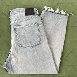 Levi’s Made & Crafted Light Wash Barrel Crop Jeans Size 31